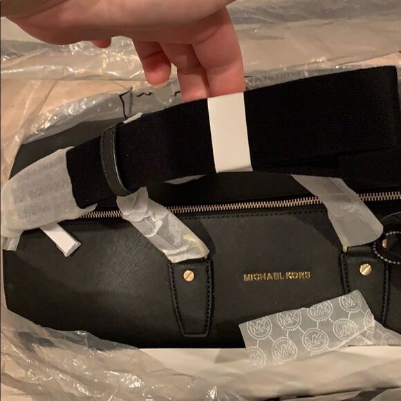 🎉Last one left🎉 Jet set larger MK logo print bag - Picture 7 of 14